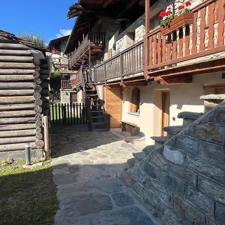 Joivy Modern Family With Stunning Mountain Views