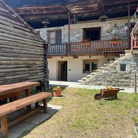 Joivy Modern Family With Stunning Mountain Views