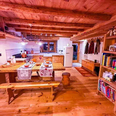 Joivy Modern Family With Stunning Mountain Views *